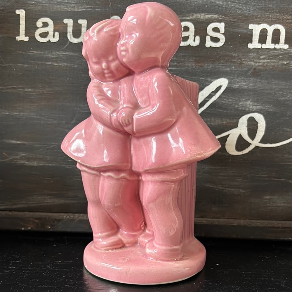 Sweet pink vintage children hugging vase decor Ceramic Figurine